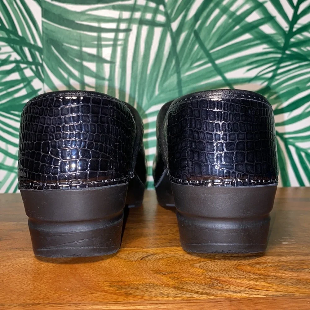 Sanita Black Croc Embossed Patent Leather Professional Clogs Women’s 38 7-7.5 - Picture 4 of 9